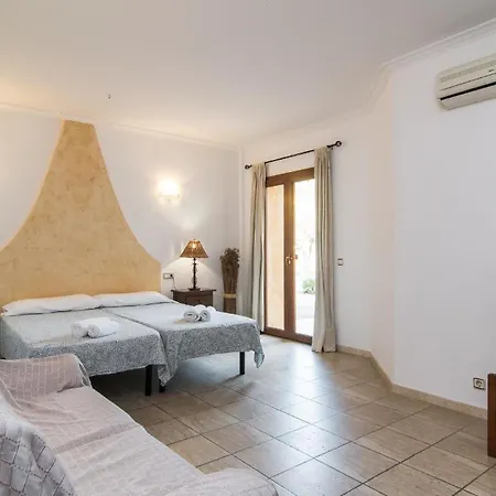 Fuer 12 Personen Ca 400 M In Son Macia, Balearen Mallorca *